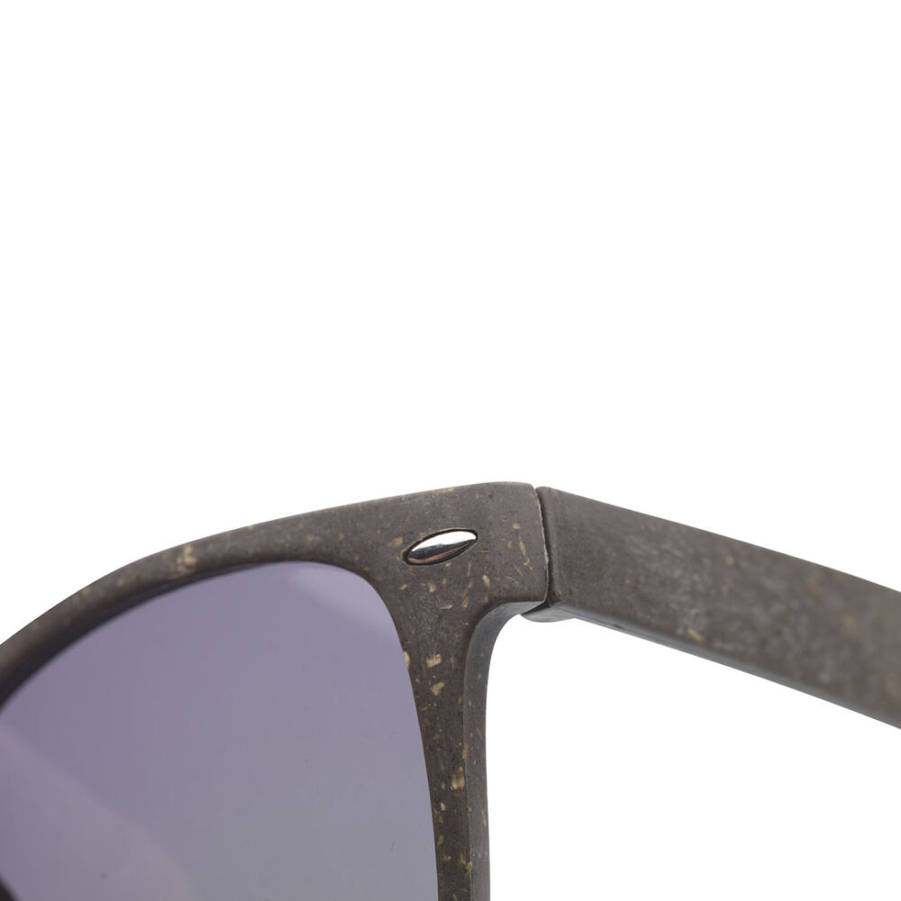 Design selv bæredygtige solbriller